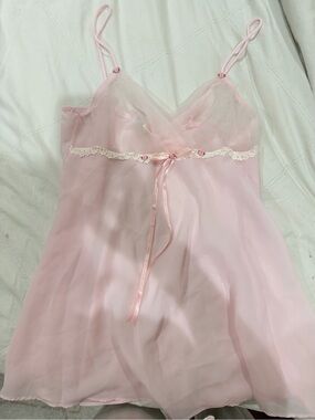 Vintage Sheer Pink Lace-Trim Chemise Nightgown/Top